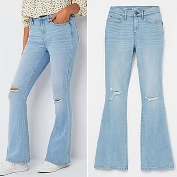 A.N.A. Light Wash Distressed High Rise Flare Jeans Plussize 14 - Picture 1 of 13